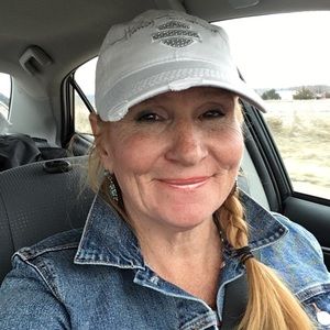 Meet your Posher, Mischelle